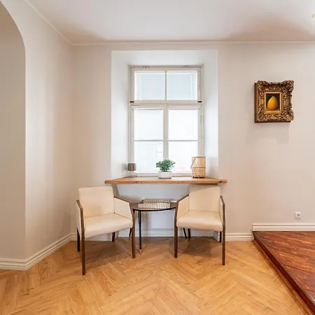 Old Town - Boutique Hall Square Appartement *